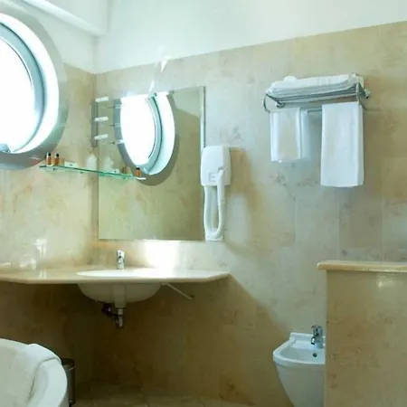 Hotel Roses 4*