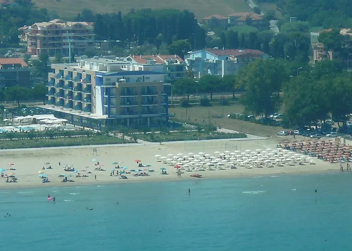 Roses 4* Roseto degli Abruzzi